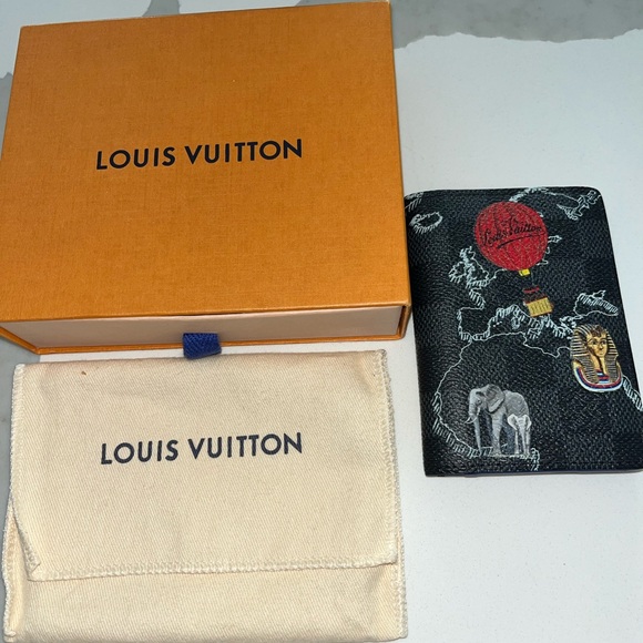 Louis Vuitton Map Print Pocket Organizer - Picture 4 of 4